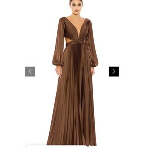Mac Duggal Brown Pleated Dress/size 6 Plunging Neckline‎ Cutout 26737 NWT Maxi